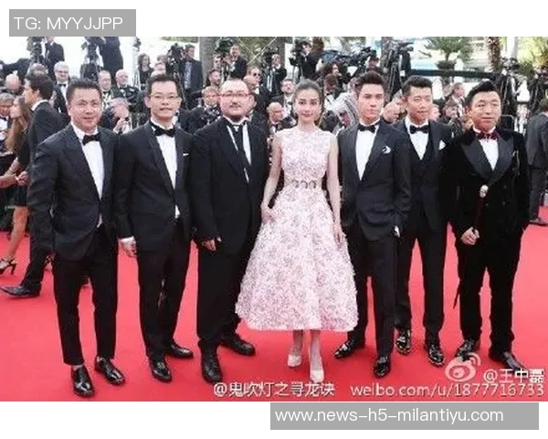 帕托在国际足联活动中与皮耶罗和辛纳亲密合影引发热议